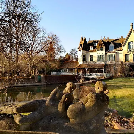 Hotell Le Moulin De Connelles