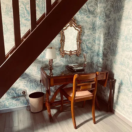 Le Moulin De Отель