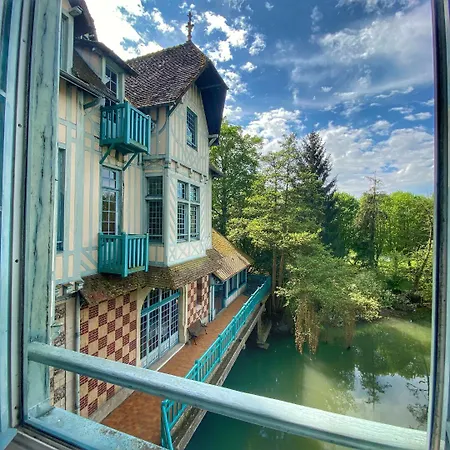 Hotell Le Moulin De 4*