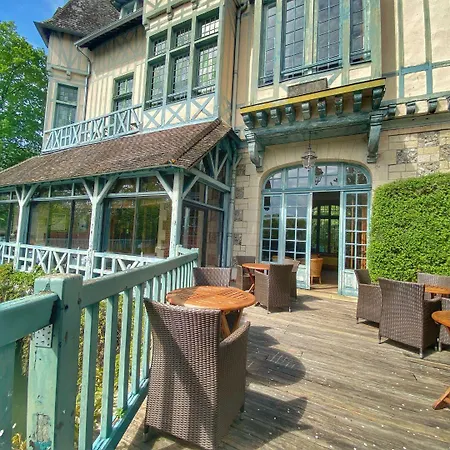 Hotell Le Moulin De