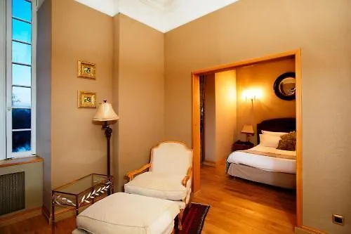 Le Moulin De Hotel 4*